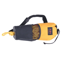 Charger l'image dans la galerie, BELUGA COMPACT THROW BAG