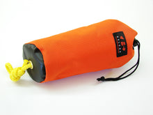 Charger l'image dans la galerie, Beluga Cotier Throw Bag